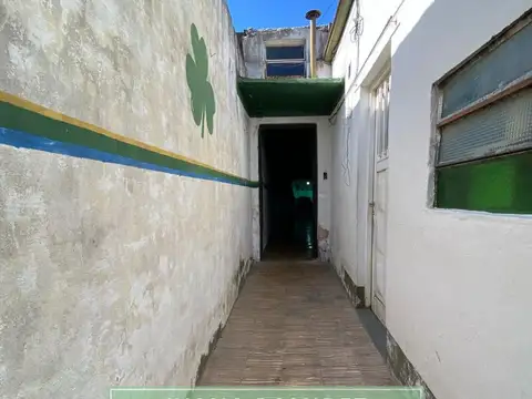 Depto Tipo Casa en Venta de 5 ambientes