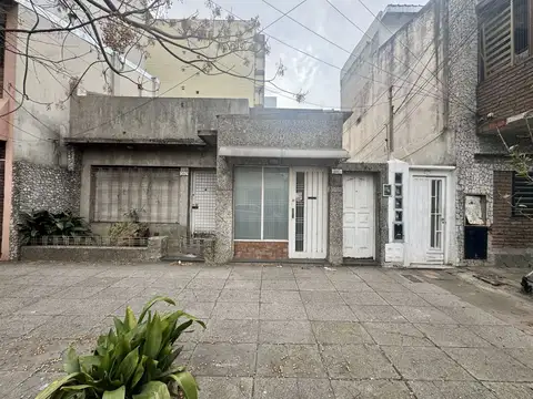 Casa - Venta - Argentina, Tres de Febrero - Belgrano 4883