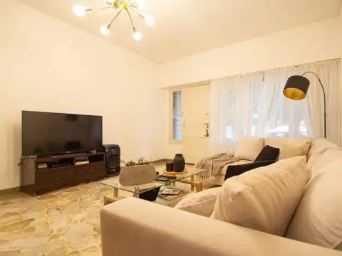 Margarita Corvalan 900