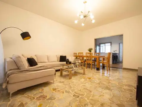 Casa en Venta en El Palomar, USD 170.000