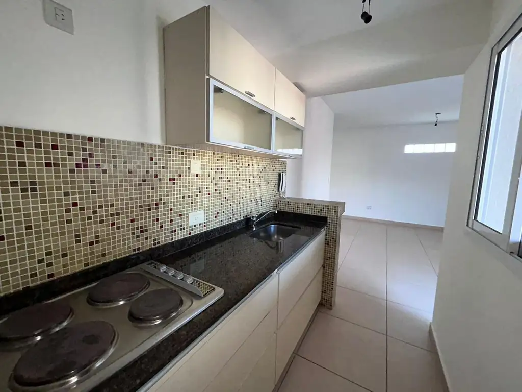 Pacheco 3368 , Piso 4