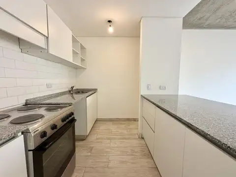 Departamento en Alquiler en Castelar Sur, $ 750.000