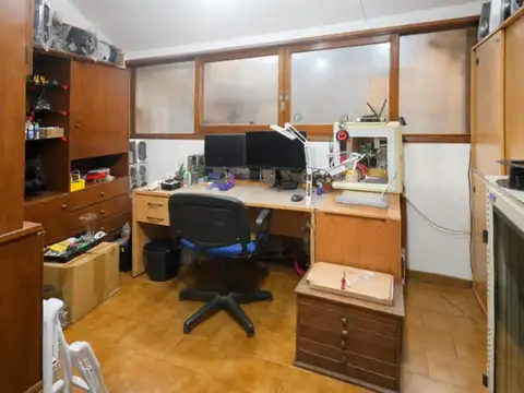 Casa 5 ambientes con 1 baño