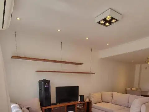 Depto Tipo Casa 4 ambientes con 2 baños