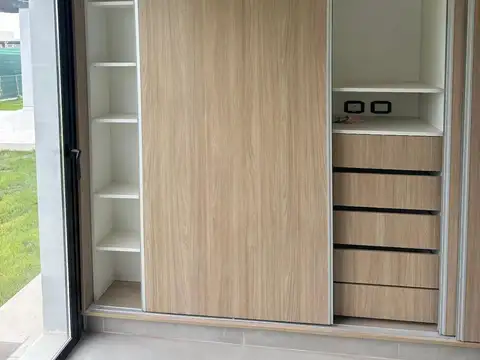 CASA EN VENTA ESTRENAR GRAN DISEÑO EN B GRAN BOEDO