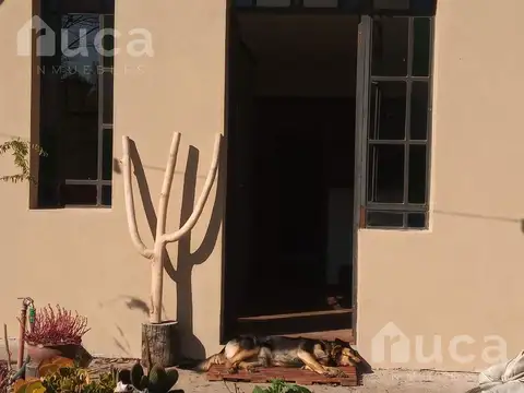 ALQ BIANUAL |  Pintoresca CASA Rustica 3 Dorm Gran Jardin | Barrio Residencial La Bota