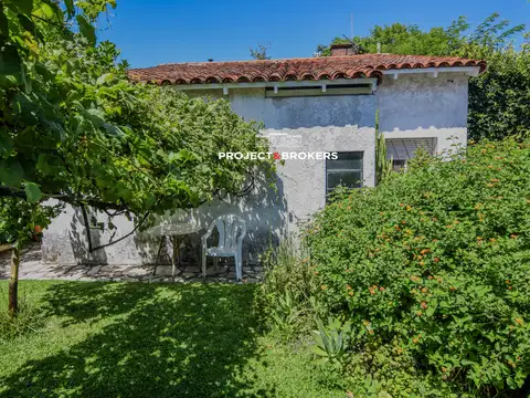 Casa en venta en Castelar Norte
