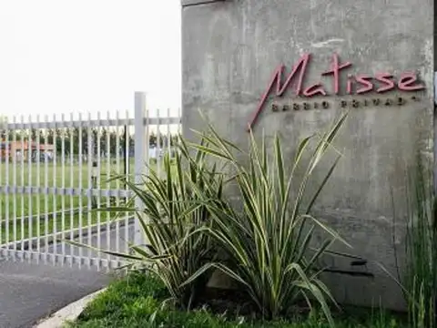 Imperdible! Lote en barrio Matisse. Campana.