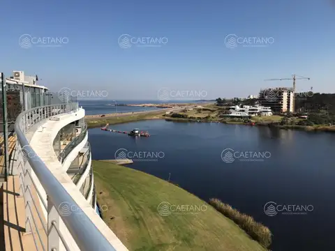 Departamento 4 ambientes con 4 baños