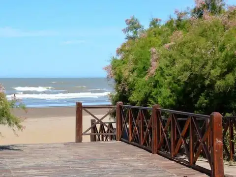 ¡OPORTUNIDAD! Excepcional Lote 400m2 en Esquina. Venta-Aguas Verdes
