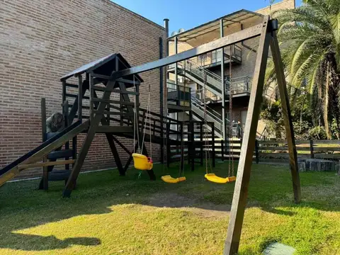 Depto Tipo Casa en Venta con 1 cocheras