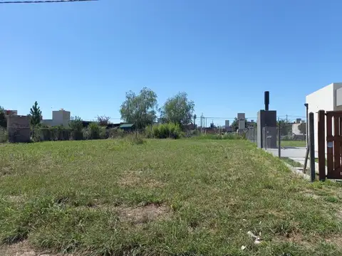 LOTE EN VENTA EN LAS ACEQUIAS DEL AIRE - ROLDÁN 