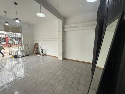Local en Alquiler en San Antonio de Padua, $ 650.000