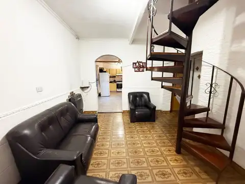 Casa 4 ambientes con 1 baño
