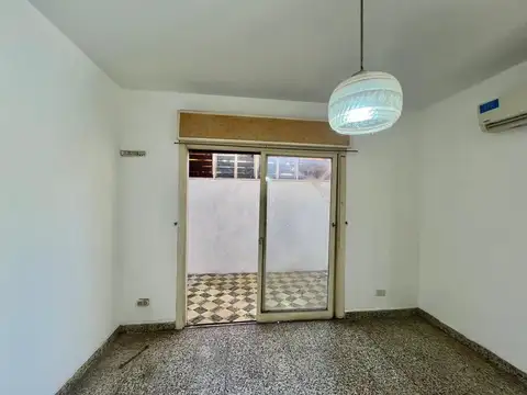 Depto Tipo Casa en Alquiler de 1 dormitorio