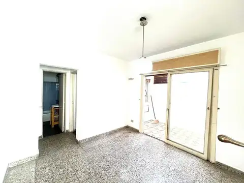 Depto Tipo Casa en Alquiler en Ramos Mejia, $ 380.000