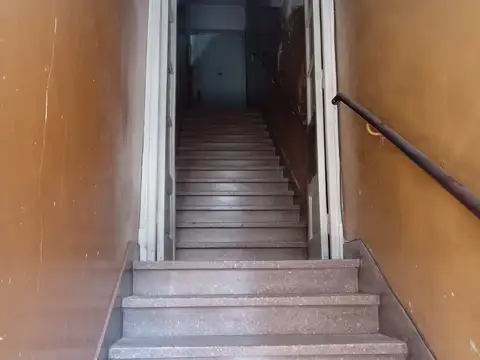 Av. Juan B. Justo 6200, Piso 1º