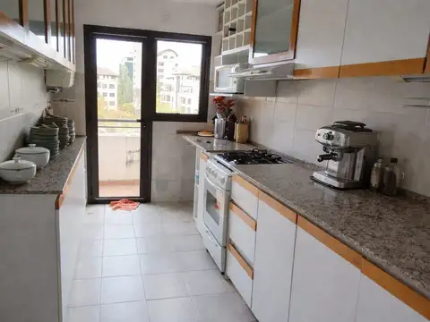Departamento 5 ambientes con 2 baños