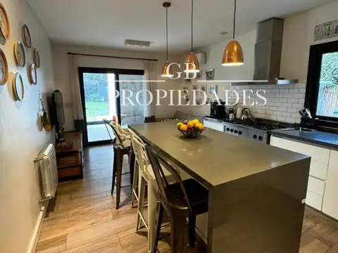 Venta de Casa 5 AMBIENTES en Los Pilares, Pilar