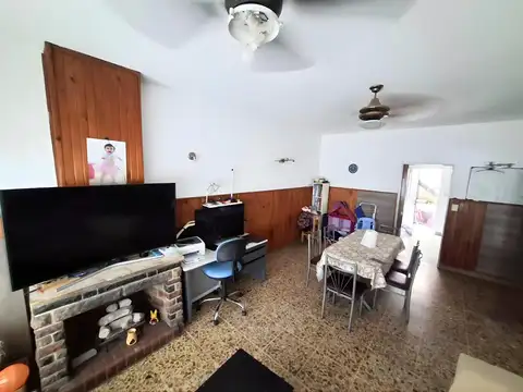 Depto Tipo Casa 4 ambientes con 2 baños
