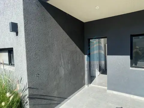 Casa en Alquiler en El Aljibe, USD 1.000