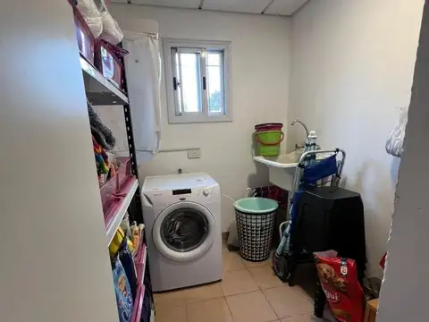 casa con pileta barrio abierto  Pilar apta credito V