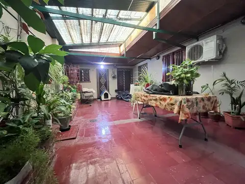 Depto Tipo Casa en Venta en Lanus Este, USD 80.000