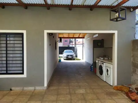 Elpidio González 2300