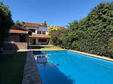 Venta Casa 4 amb Lomas de San Isidro Permuta