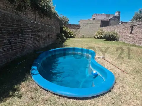 Casa 3 ambientes con 1 baño