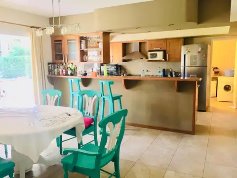 Casa en Venta en Countries y Barrios Cerrados en Esteban Echeverria, USD 479.999