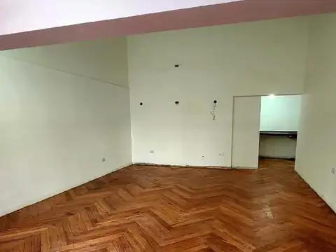 Oficina 3 ambientes con 1 baño