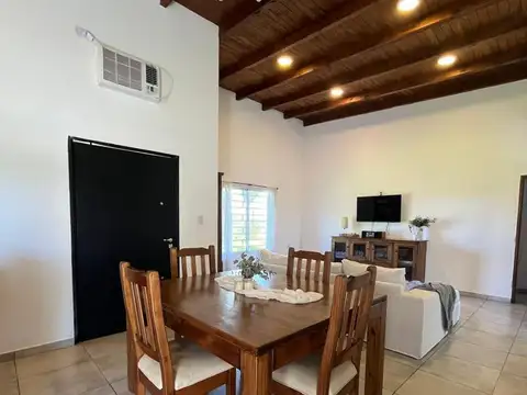 Casa en Venta en Colonia Carolina, USD 115.000