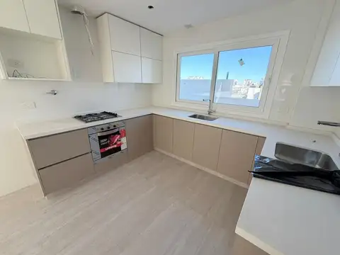 Departamento 4 ambientes con 3 baños