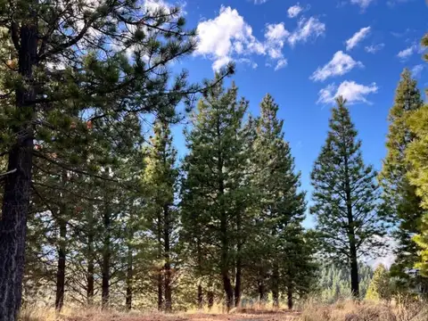 La Alameda esq. El Maitenal