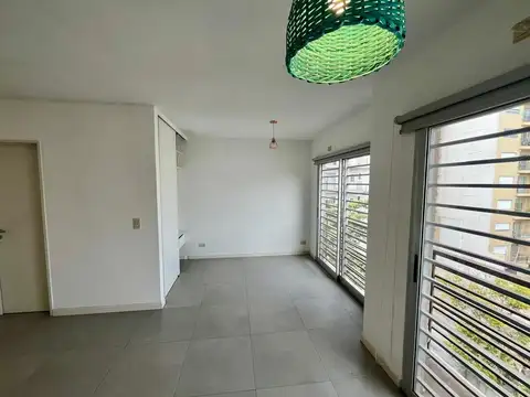 Monoambiente luminoso en excelente ubicacion