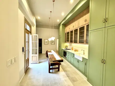 Casa 6 ambientes con 3 baños