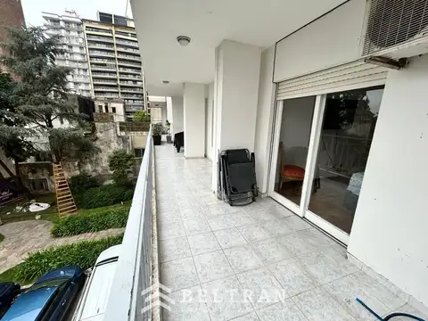 Departamento 6 ambientes con 2 baños