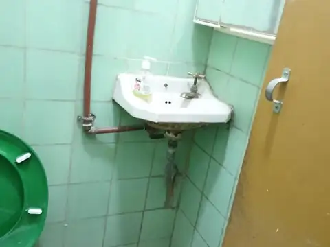 Local en Alquiler en Tapiales, $ 800.000