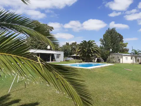 Hermosa quinta para vivienda o explotación comercial en Domselaar VENTA