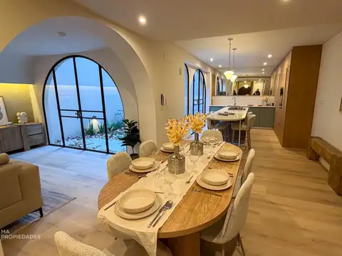 Casa en Venta en Nuestra Señora De Lourdes, USD 450.000