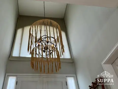 Casa en Alquiler de 4 dormitorios