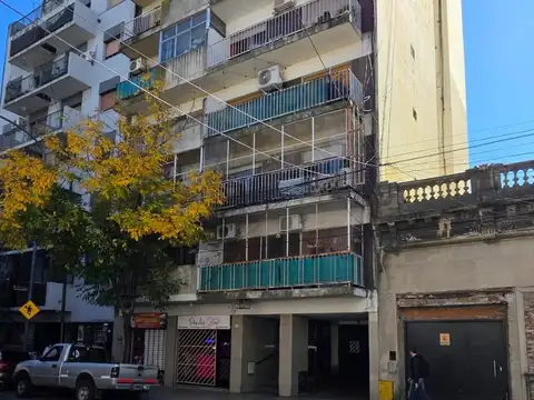 DEPARTAMENTO DE 3 AMB CON BALCON TERRAZA. FRENTE .