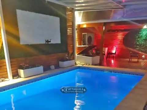 Oficina 7 ambientes con 4 baños