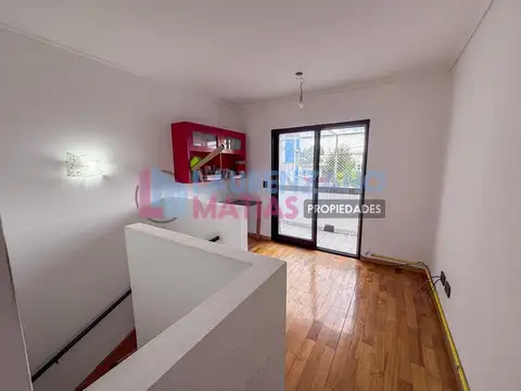 Depto Tipo Casa en Venta 25 años