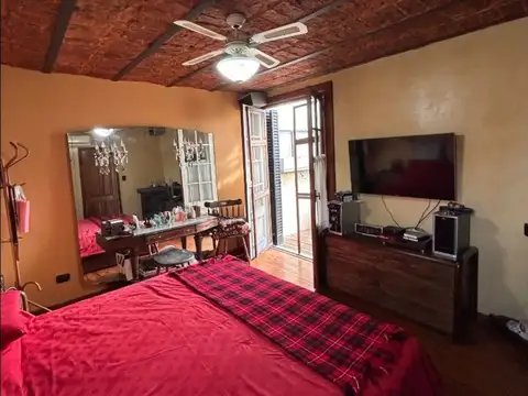 Casa en Alquiler con 1 cochera