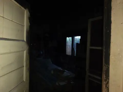 CASA VENTA A REFACCIONAR LLAVALLOL