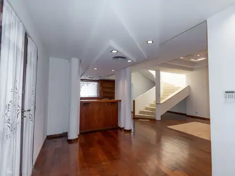 VENTA CASA 3 DORMITORIOS BARRIO ROQUE SAENZ PEÑA.