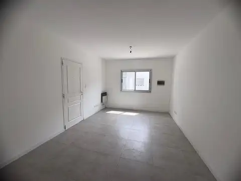Casa en Alquiler en Zarate, $ 900.000