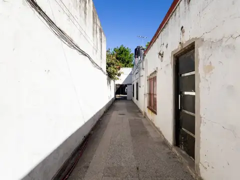 Depto Tipo Casa en Venta en Villa Dominico, USD 55.000